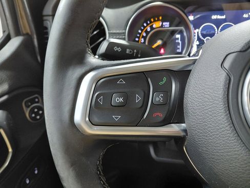 Certified 2019 Jeep Wrangler Unlimited Sahara image 40