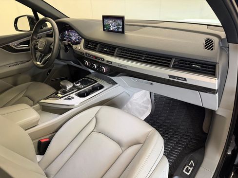 Used 2019 Audi Q7 2.0T Premium Plus w/ Premium Plus Package AWD/4WD image 31