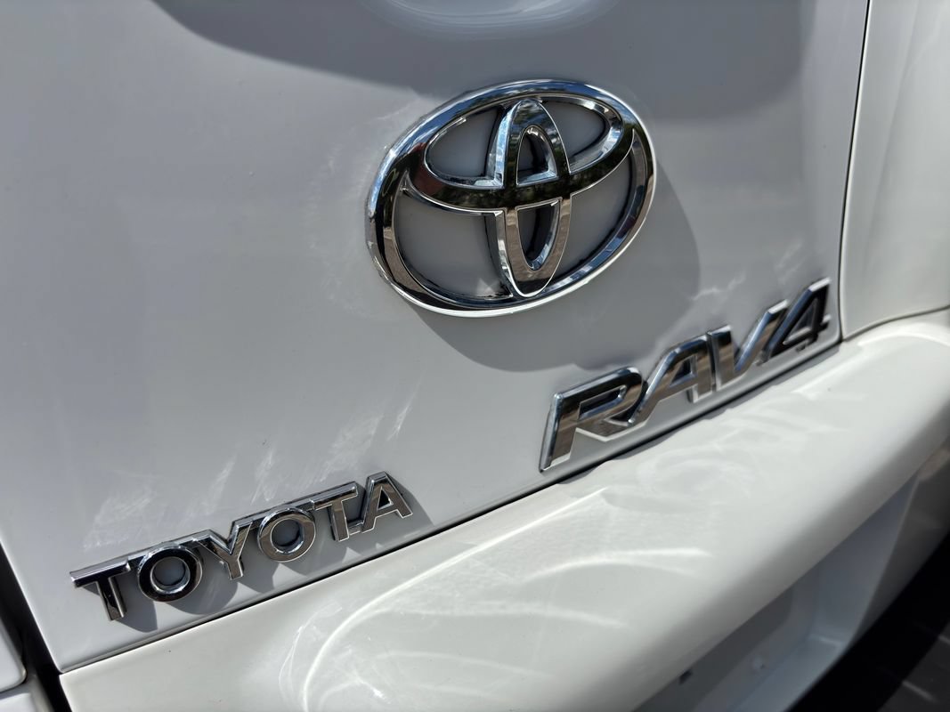 Used 2010 Toyota RAV4 4WD V6 image 11