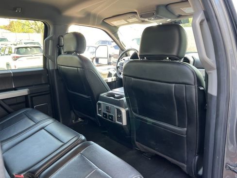 Used 2020 Ford F350 Lariat w/ Chrome Package AWD/4WD image 25