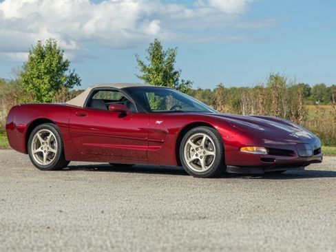 Used 2003 Chevrolet Corvette Convertible w/ Preferred Equipment Group1 image 16