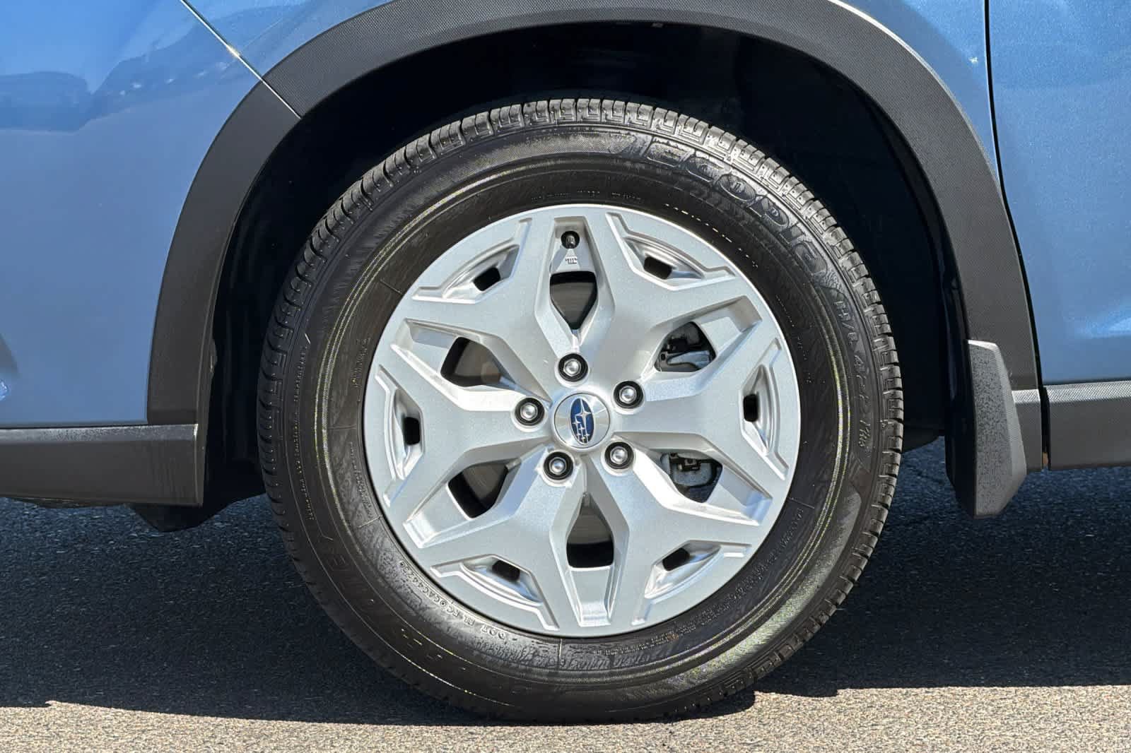 Used 2024 Subaru Forester AWD/4WD image 30