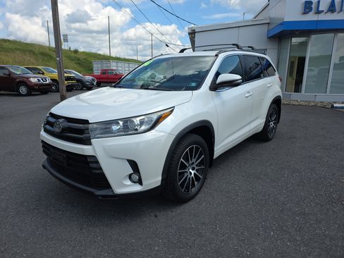 Used 2018 Toyota Highlander SE AWD/4WD image 7