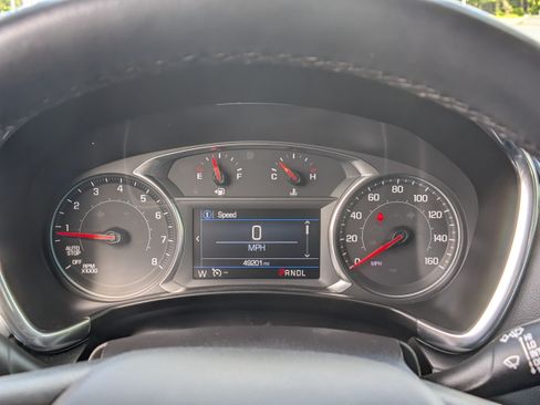 Used 2024 Chevrolet Equinox LT AWD/4WD image 32