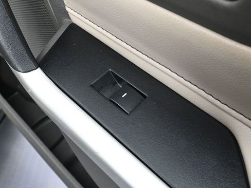 Used 2013 Ford Edge SEL image 38