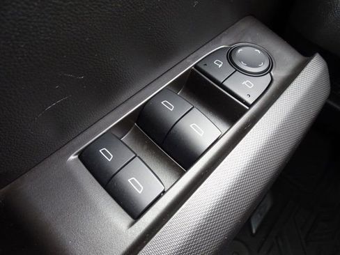 Used 2024 Chevrolet Colorado W/T RWD image 24