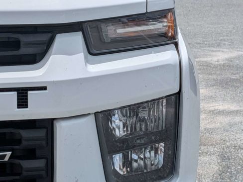 Used 2020 Chevrolet Silverado 2500 Custom w/ Custom Value Package RWD image 9