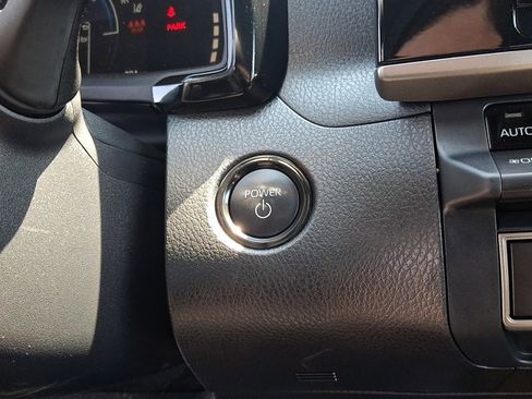 Certified 2025 Toyota Camry SE image 23