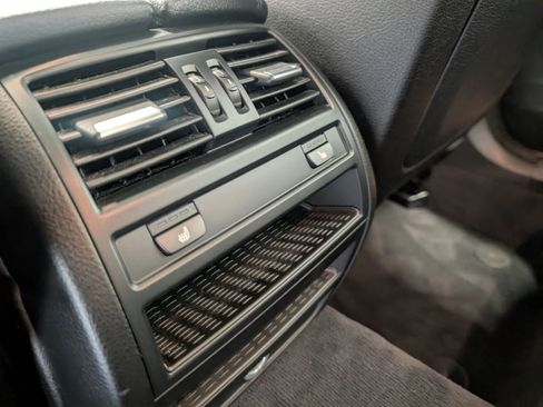 Used 2013 BMW 528i xDrive Sedan image 16