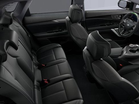 New 2025 Cadillac Optiq Luxury 1 image 66