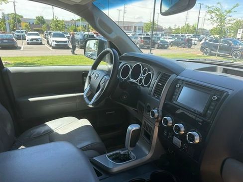 Used 2016 Toyota Sequoia Limited AWD/4WD image 20