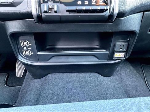 New 2026 RAM 3500 Tradesman AWD/4WD image 28