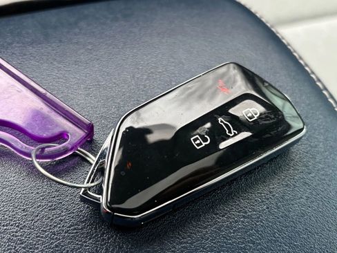 Used 2023 Volkswagen ID.4 Pro S Plus image 56