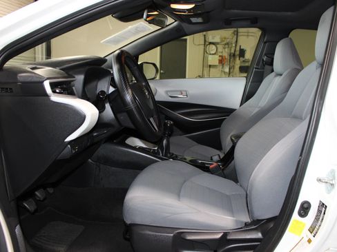 Used 2020 Toyota Corolla SE FWD image 8