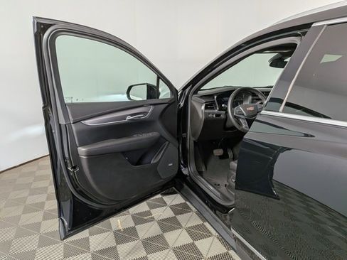 Certified 2023 Cadillac XT5 Luxury w/ LPO, Floor Liner Package image 12