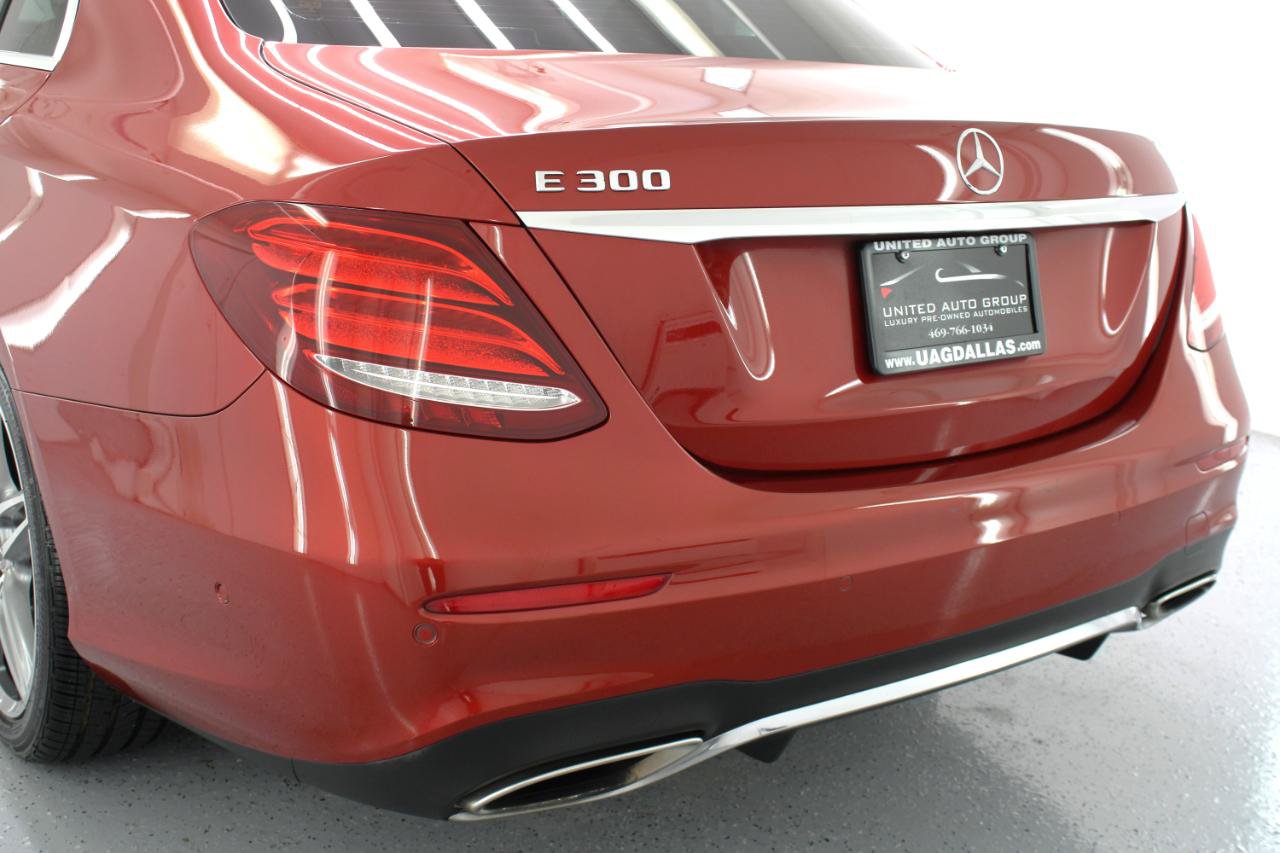 Used 2017 Mercedes-Benz E 300 image 24