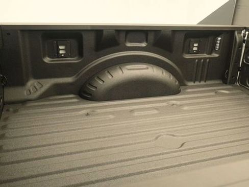 New 2026 Ford F250 Lariat w/ Black Appearance Package AWD/4WD image 10