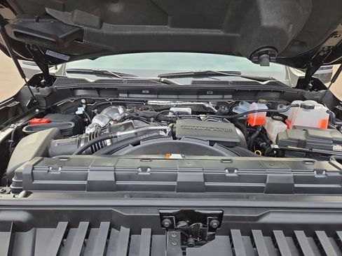New 2026 GMC Sierra 2500 Denali Ultimate w/ LPO, Black Badging Package image 39