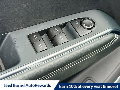 New 2026 GMC Acadia Elevation w/ Elevation Premium Package AWD/4WD image 17