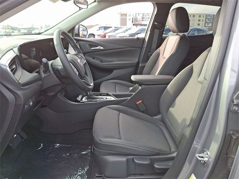 New 2025 Buick Encore GX Preferred image 12