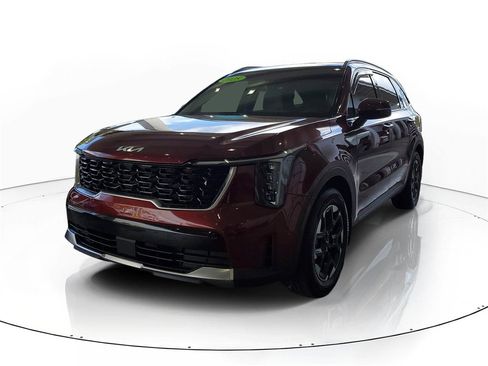 Certified 2025 Kia Sorento S image 3