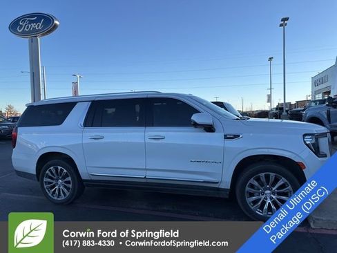 Used 2022 GMC Yukon XL Denali w/ Denali Ultimate Package image 5