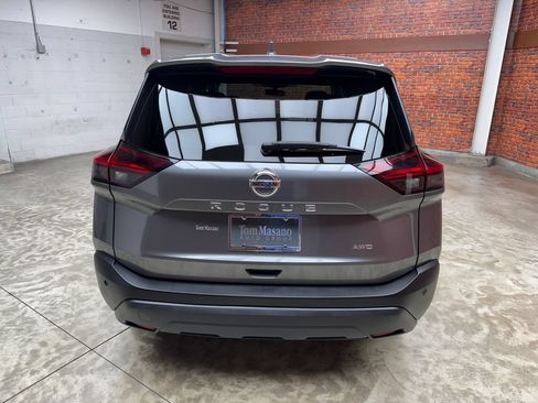 Used 2021 Nissan Rogue S AWD/4WD image 4