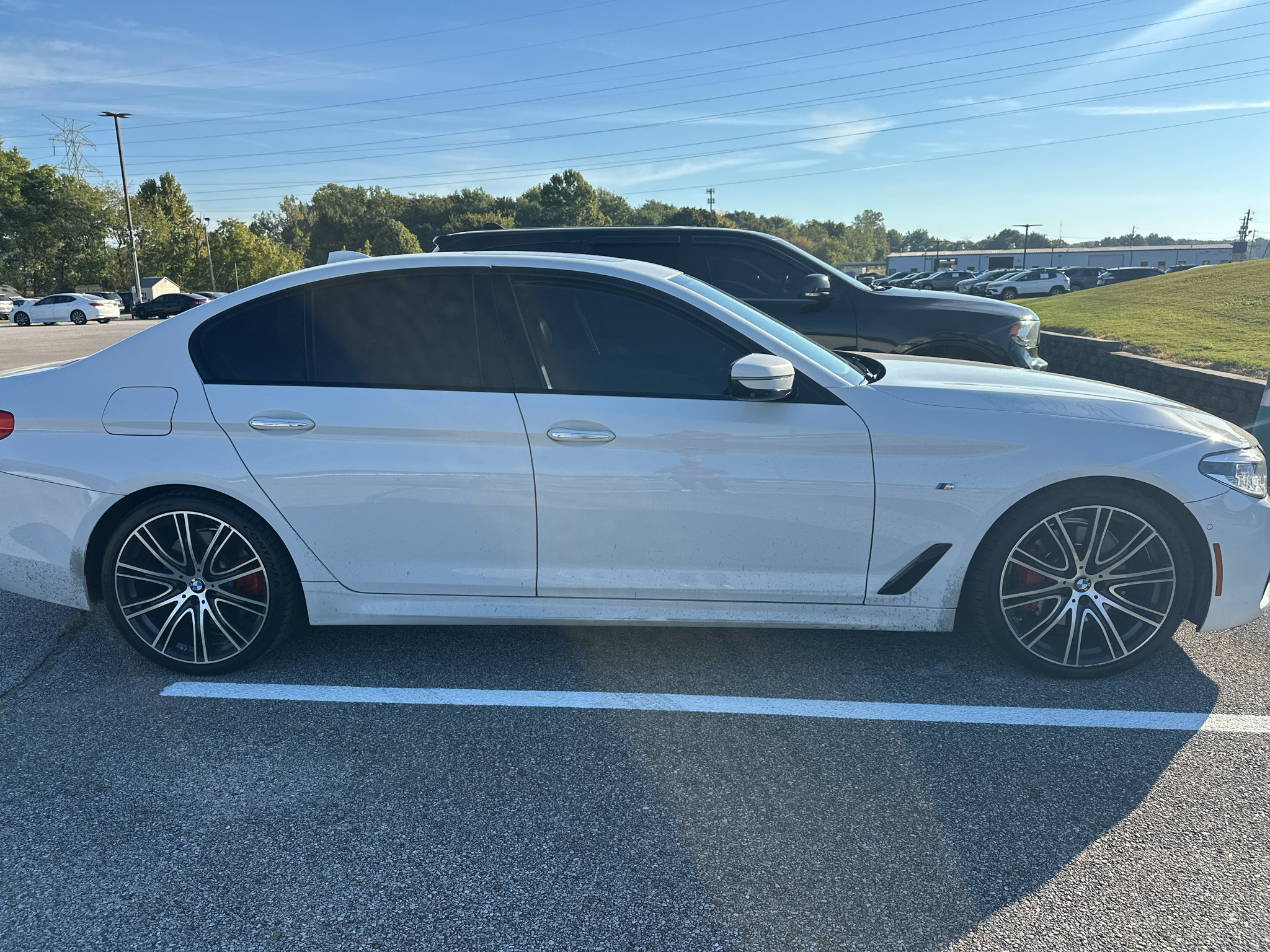 Used 2018 BMW 540i w/ M Sport Package RWD image 3