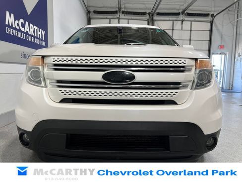 Used 2014 Ford Explorer Limited w/ Equipment Group 302A AWD/4WD image 10