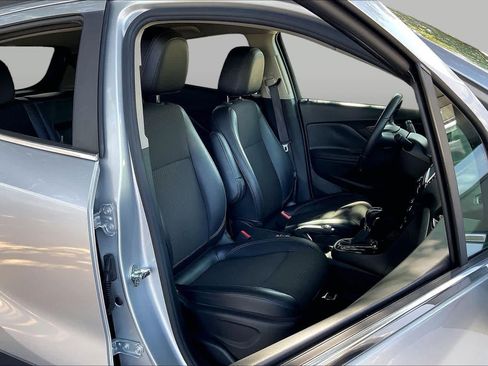 Used 2018 Buick Encore Preferred FWD image 9
