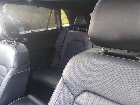 Used 2024 Volkswagen Atlas Cross Sport SEL image 14