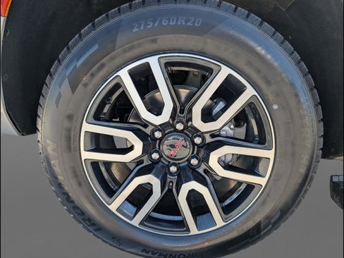 Used 2023 GMC Yukon AT4 w/ AT4 Premium Plus Package AWD/4WD image 25