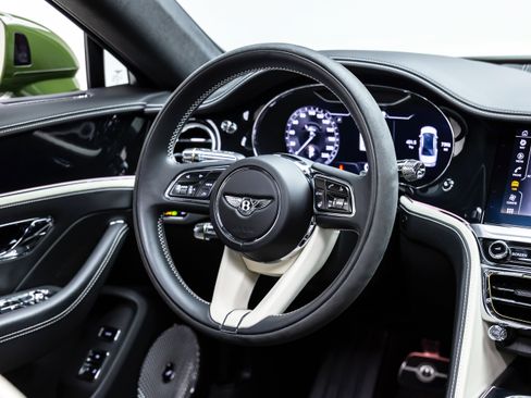 Used 2024 Bentley Flying Spur W12 AWD/4WD image 59