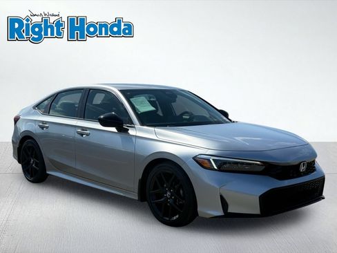 Used 2025 Honda Civic Sport image 10