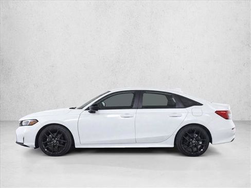 Used 2024 Honda Civic Sport image 4