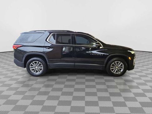 Used 2022 Chevrolet Traverse LT FWD image 16