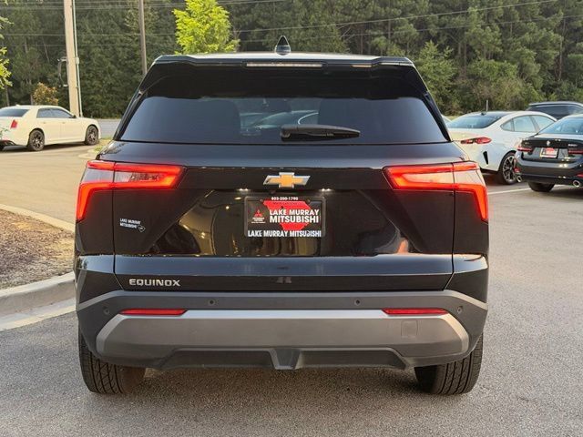 Used 2026 Chevrolet Equinox LT FWD image 10