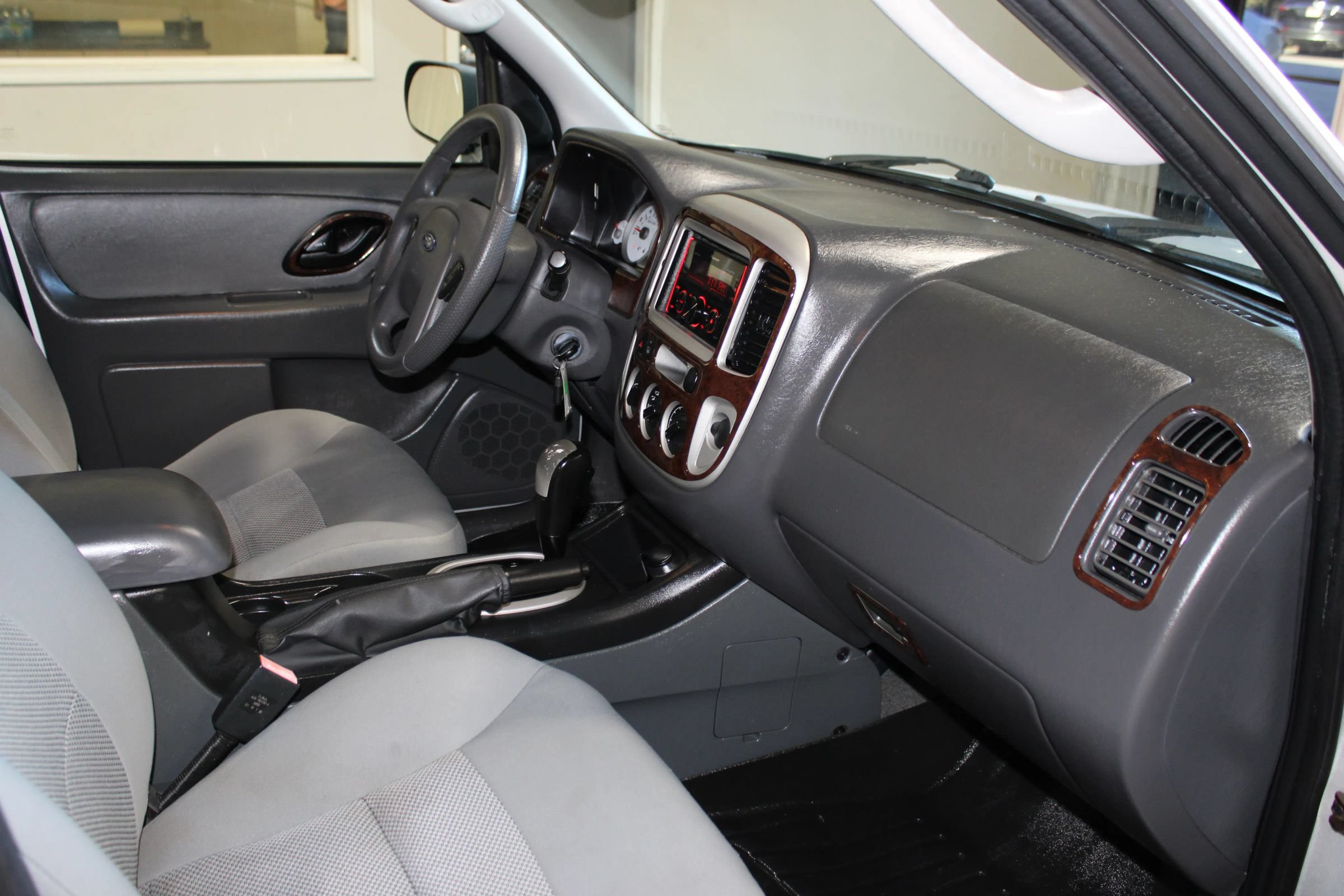 Used 2006 Ford Escape XLT FWD image 23