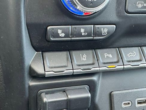 Used 2021 GMC Sierra 2500 Denali w/ Denali Ultimate Package image 25