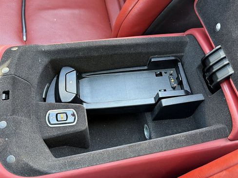 Used 2016 Rolls-Royce Dawn image 47