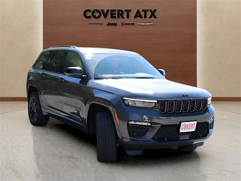 New 2025 Jeep Grand Cherokee Summit image 7