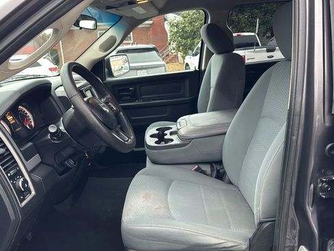 Used 2017 RAM 1500 Express image 10