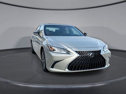 Used 2025 Lexus ES 350 w/ Premium Package FWD image 12