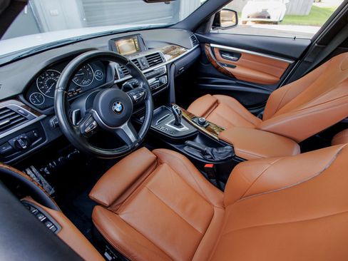 Used 2016 BMW 328i Sedan RWD image 11