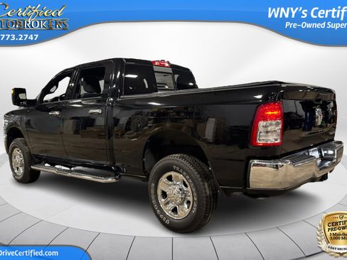Used 2024 RAM 2500 Tradesman w/ Chrome Appearance Group image 9