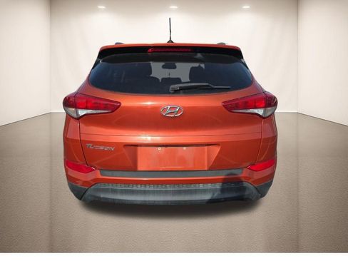 Used 2017 Hyundai Tucson SE image 6