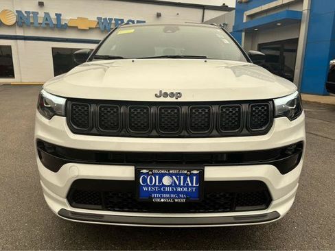 Used 2024 Jeep Compass Limited w/ High Altitude Package AWD/4WD image 15