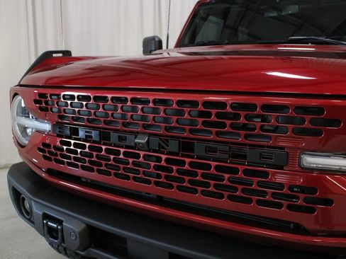 Used 2025 Ford Bronco Badlands AWD/4WD image 30