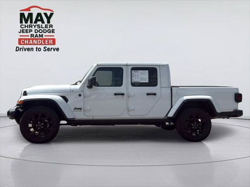 Certified 2025 Jeep Gladiator Sport AWD/4WD image 4