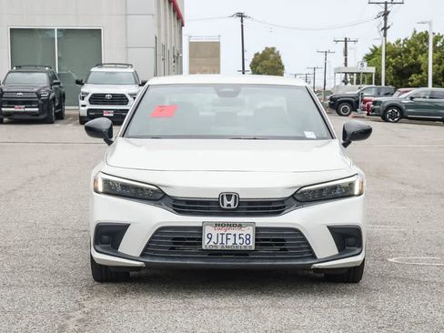 Used 2024 Honda Civic Sport image 2